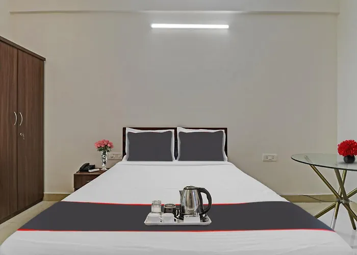 Standard Queen Room